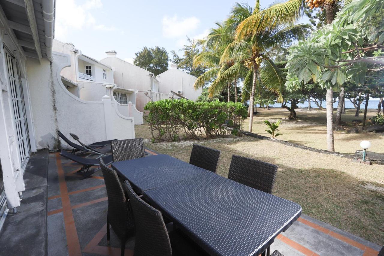 Fully Furnished Luxury Villa 3 Right On A Blue Ocean Belle Mare Eksteriør bilde