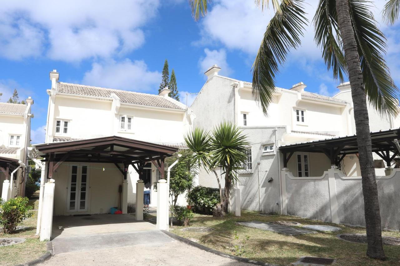 Fully Furnished Luxury Villa 3 Right On A Blue Ocean Belle Mare Eksteriør bilde