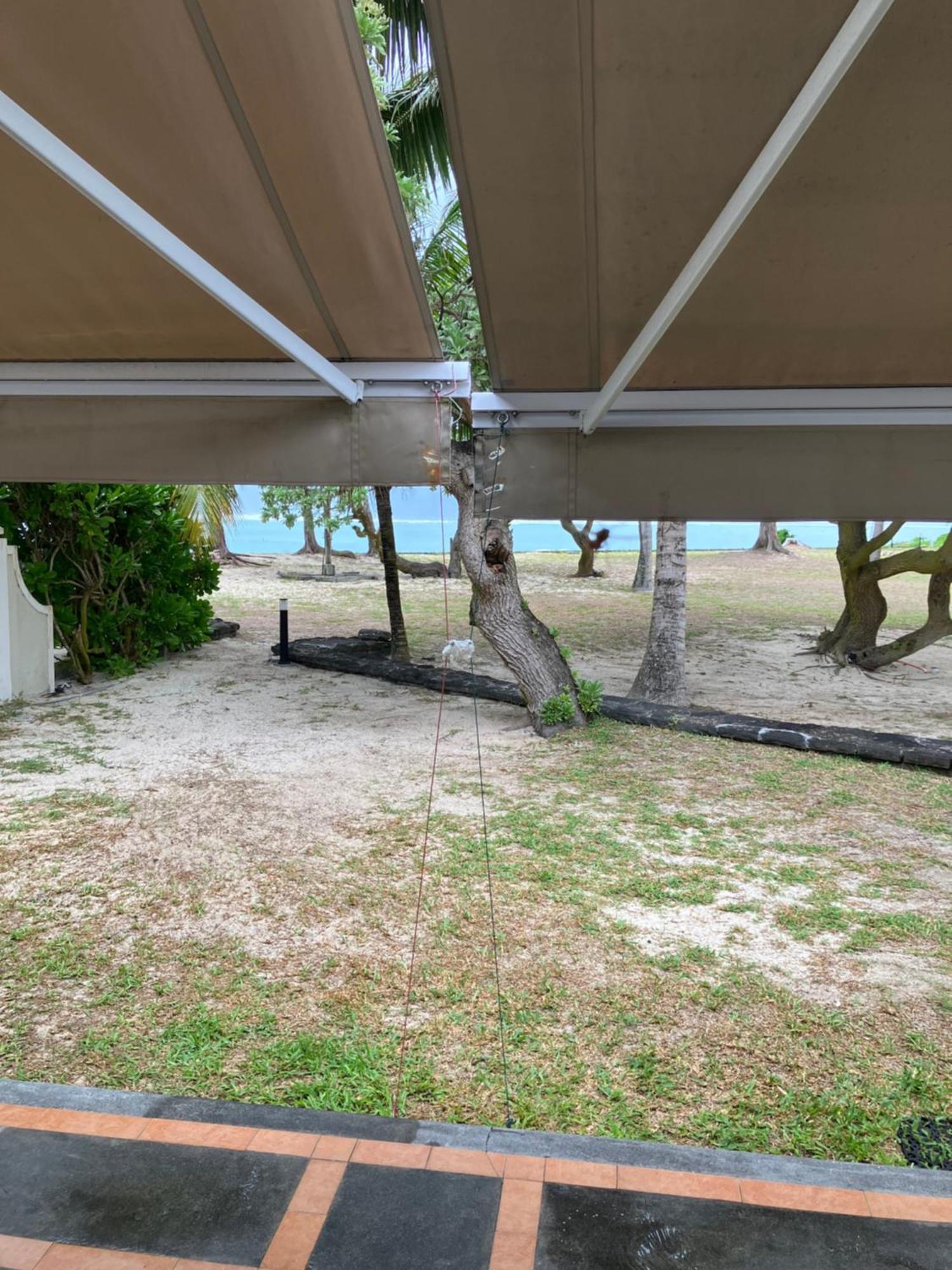 Fully Furnished Luxury Villa 3 Right On A Blue Ocean Belle Mare Eksteriør bilde